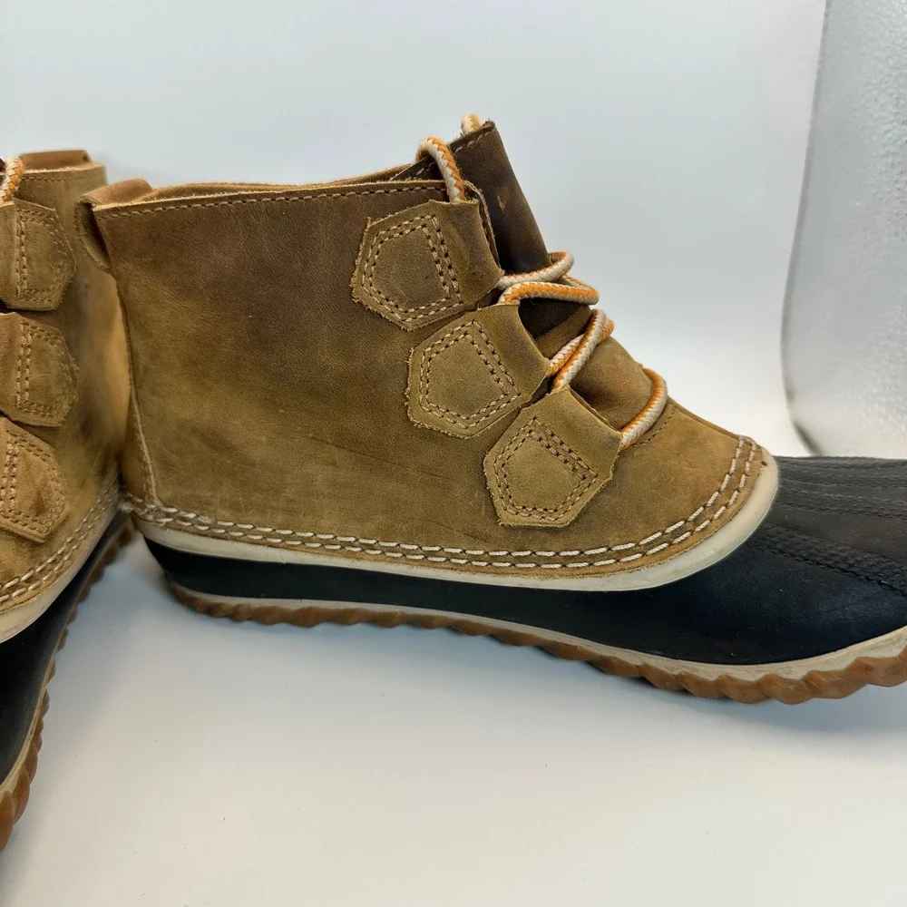 Sorel Out N About Duck Boots Womens 8 Tan Black Waterproof Rain Snow Gorpcore